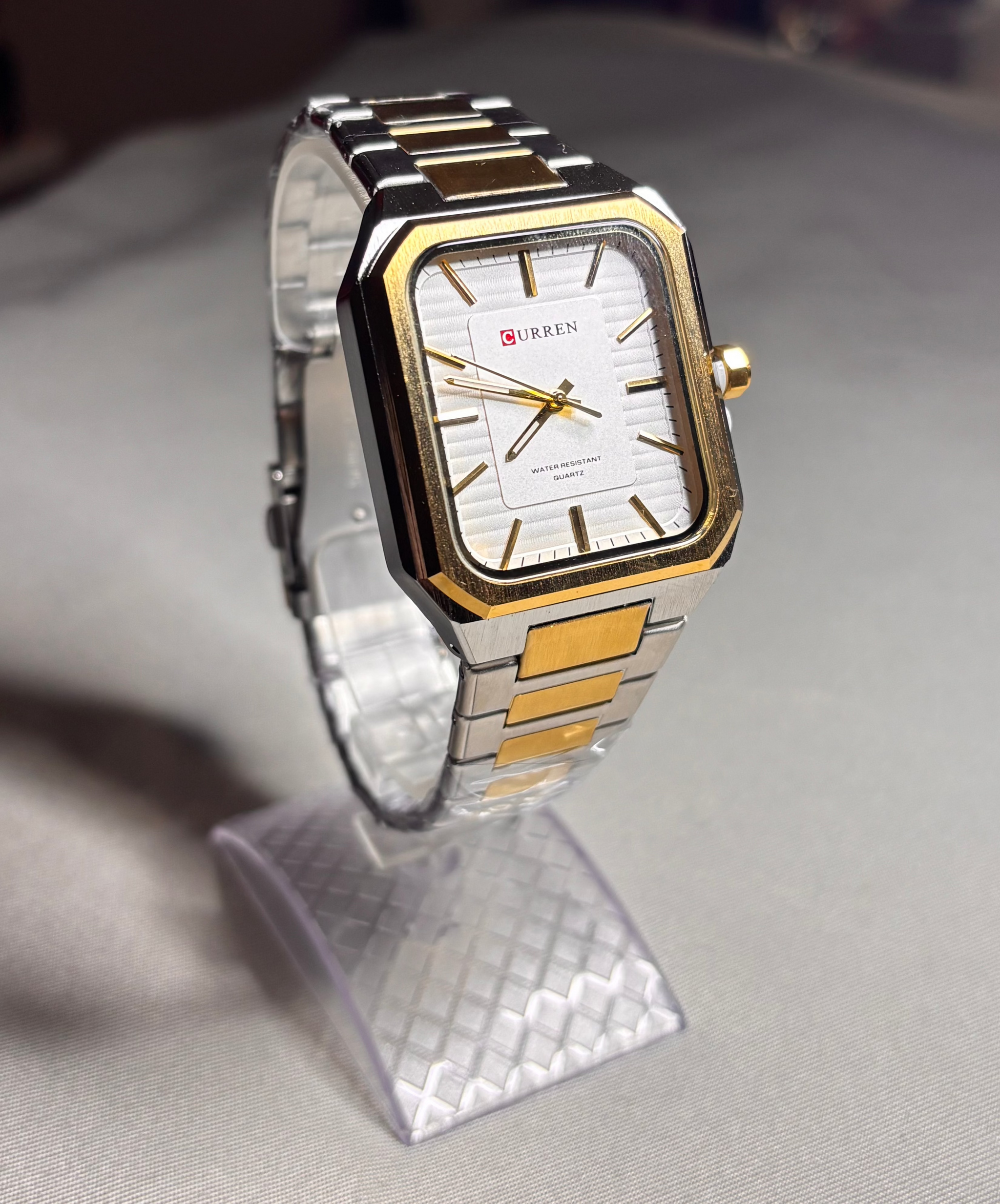 Montre Curren