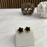 Boucles d’oreilles Fleur noires