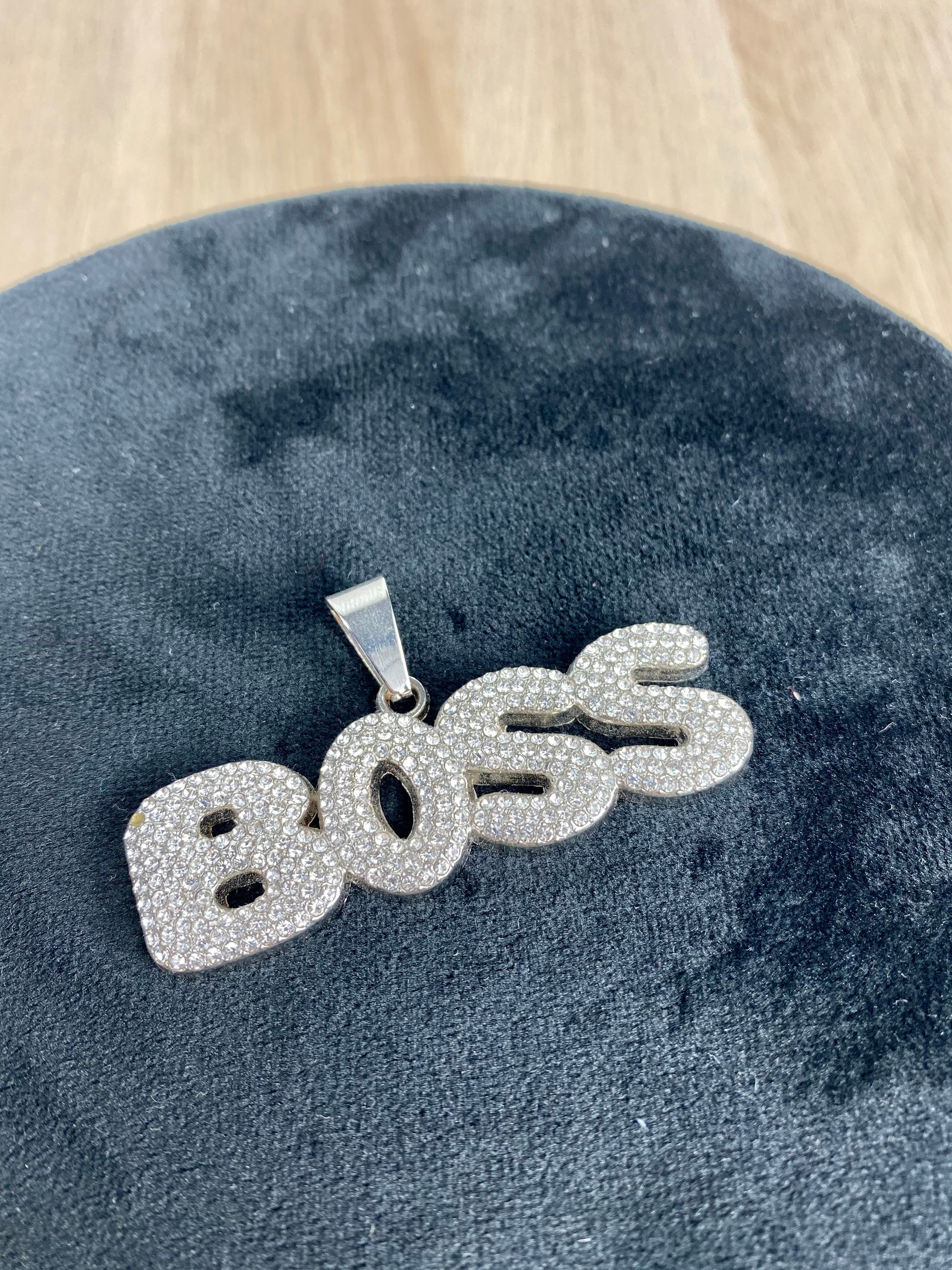 Pendentif Boss